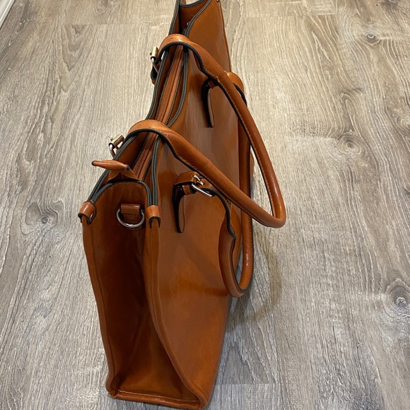 Gorgeous bag - Picture 10 of 11